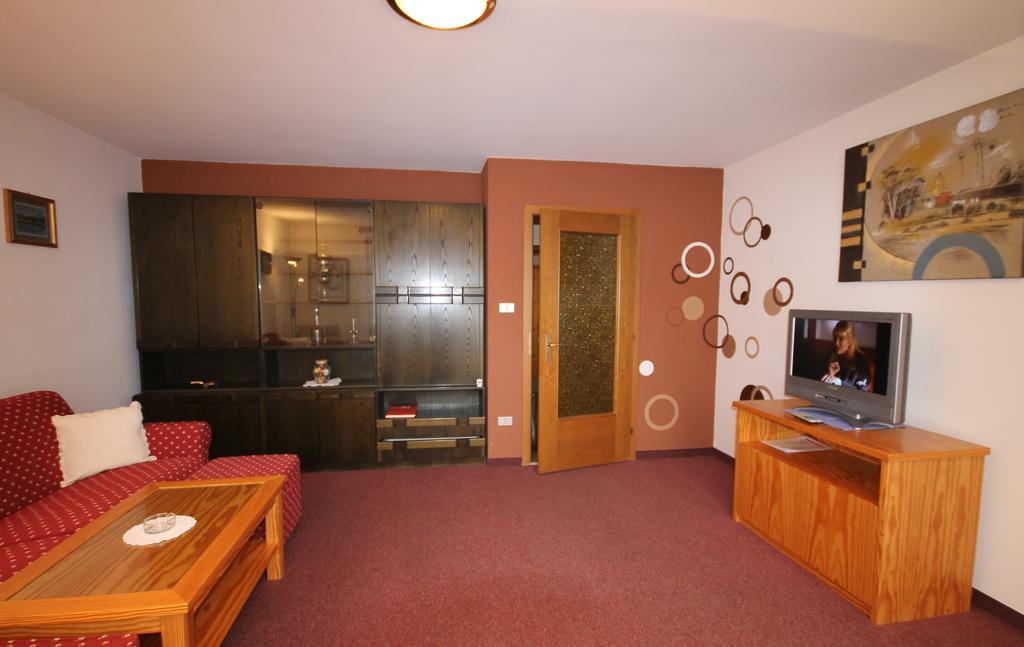 Residence Ben Ste Ортизей Екстериор снимка
