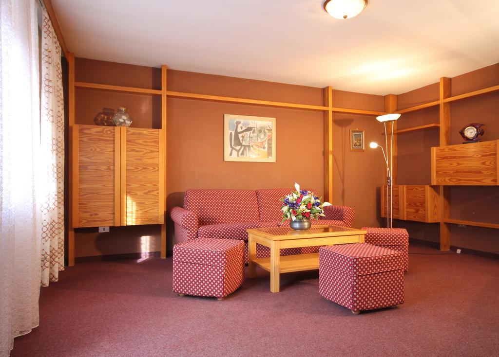 Residence Ben Ste Ортизей Екстериор снимка