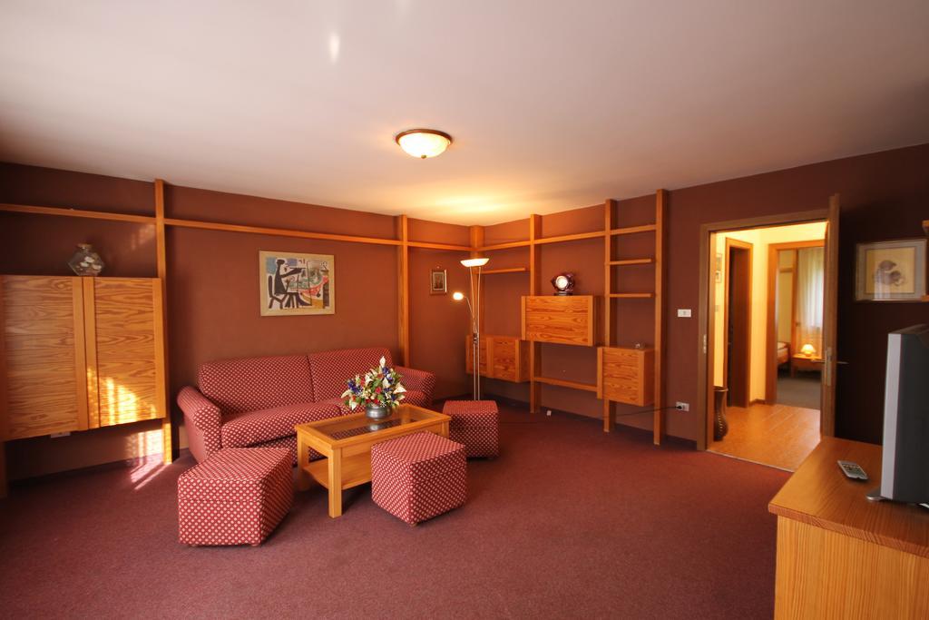 Residence Ben Ste Ортизей Стая снимка